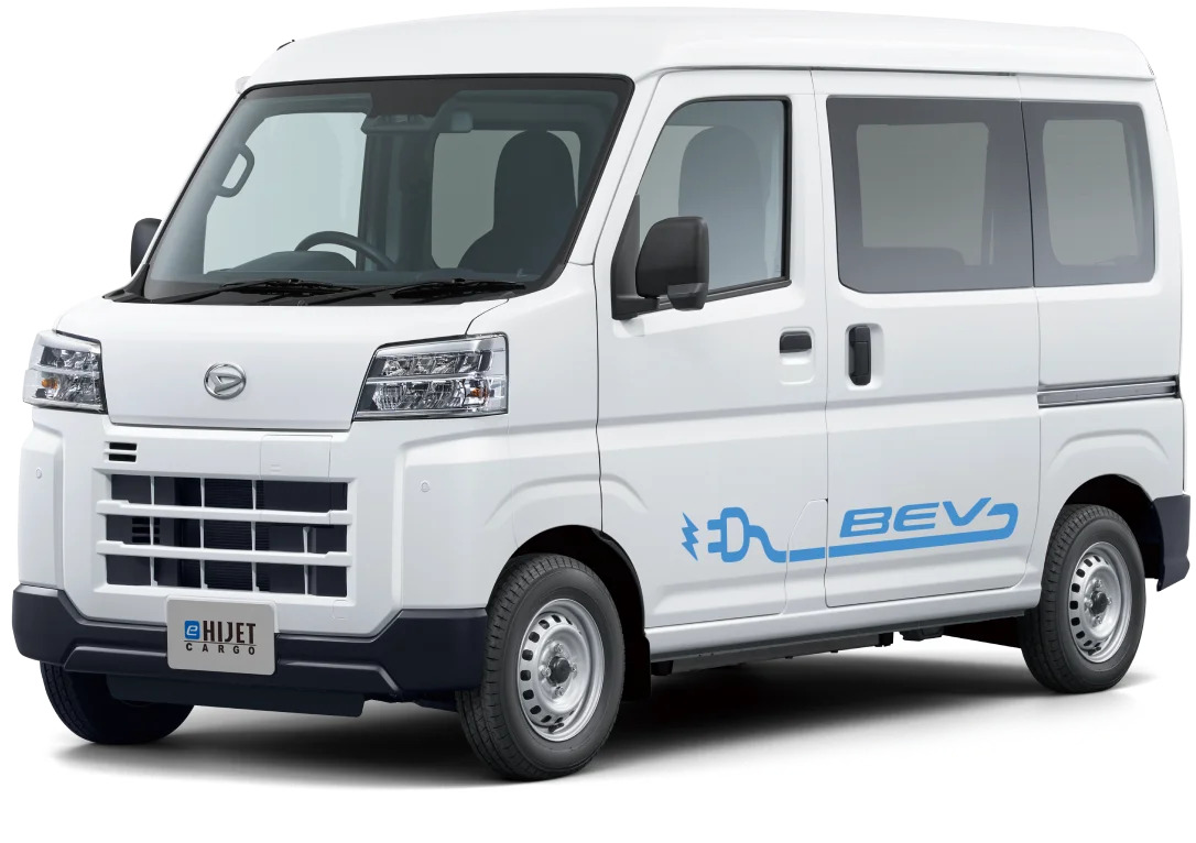 画像：フロントサイドバイザー、マルチレール（成形天井無車用）、サイドバー（マルチレール・成形天井無車用）、間仕切カーテン（成形天井無車用）が装着されたe-ハイゼット カーゴ