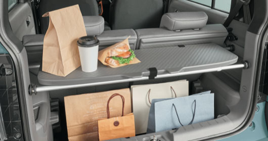 公式 タフトの車内空間と荷室 ダイハツ