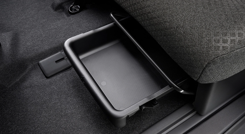 シートアンダートレイ（助手席用）②