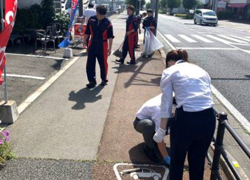群馬ダイハツ 富岡店 地域清掃