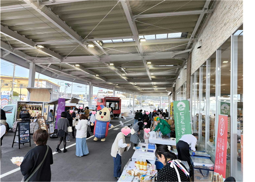 15のお店がダイハツに集結!