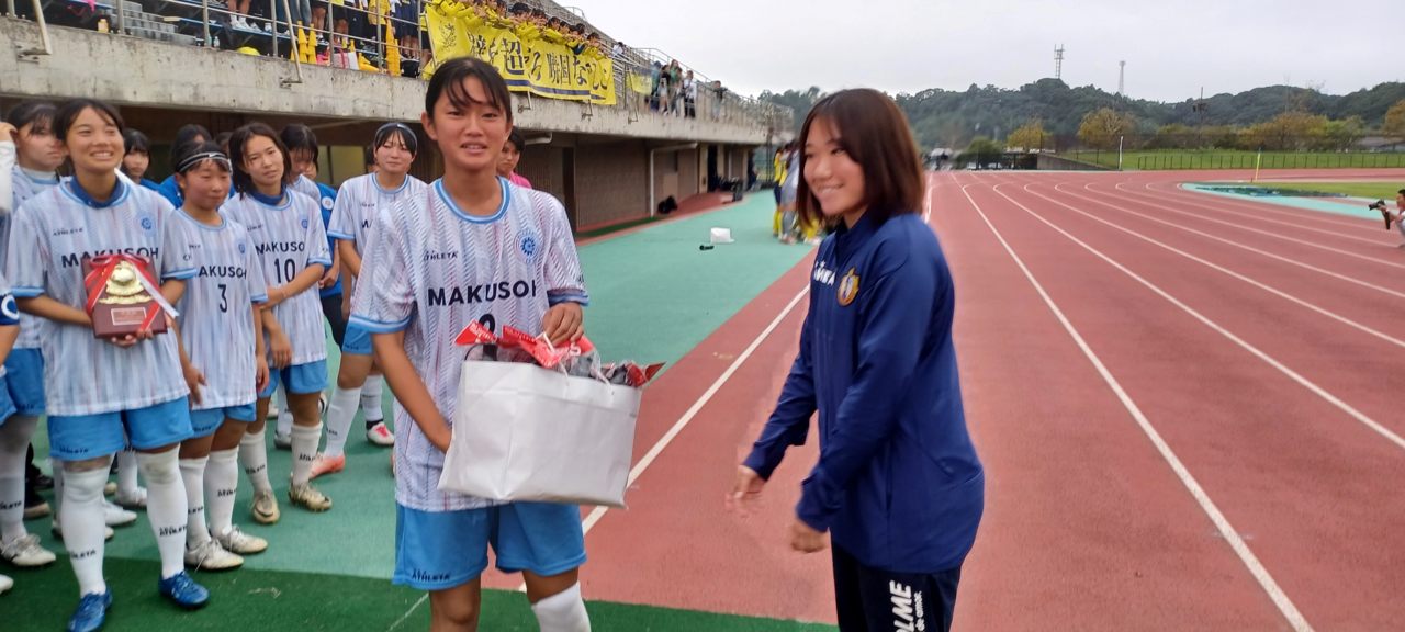 そして今回、国際武道大学の学生様に一緒に応援活動をしていただきました