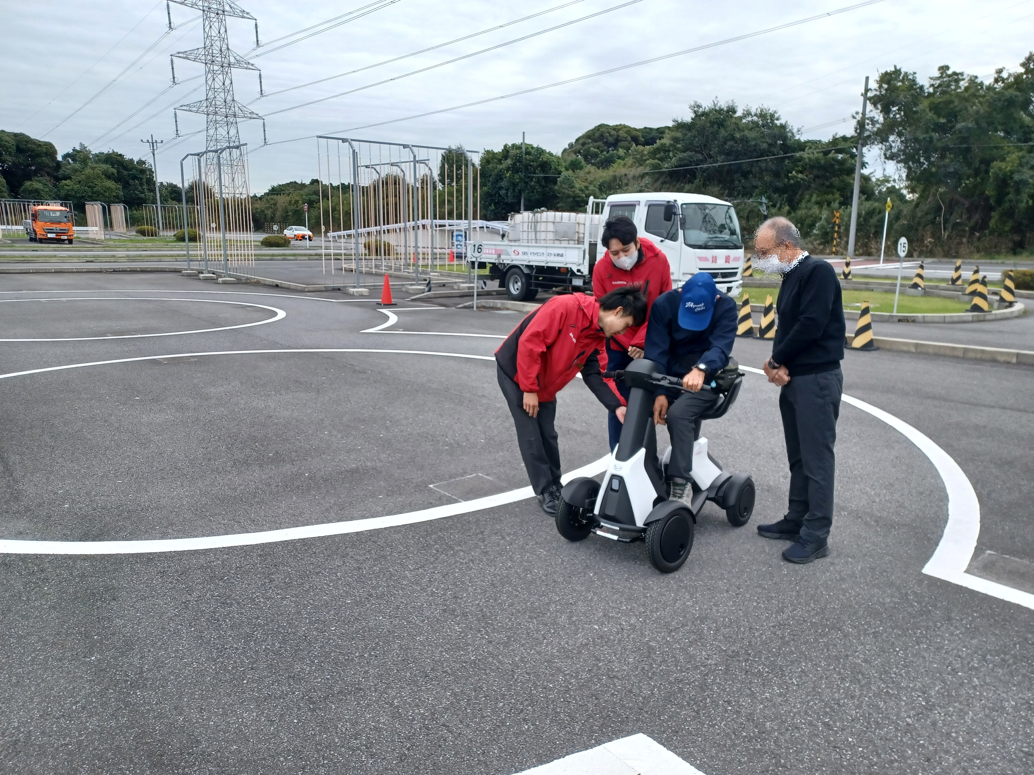 鍵を回してボタンを押してさあスタート！