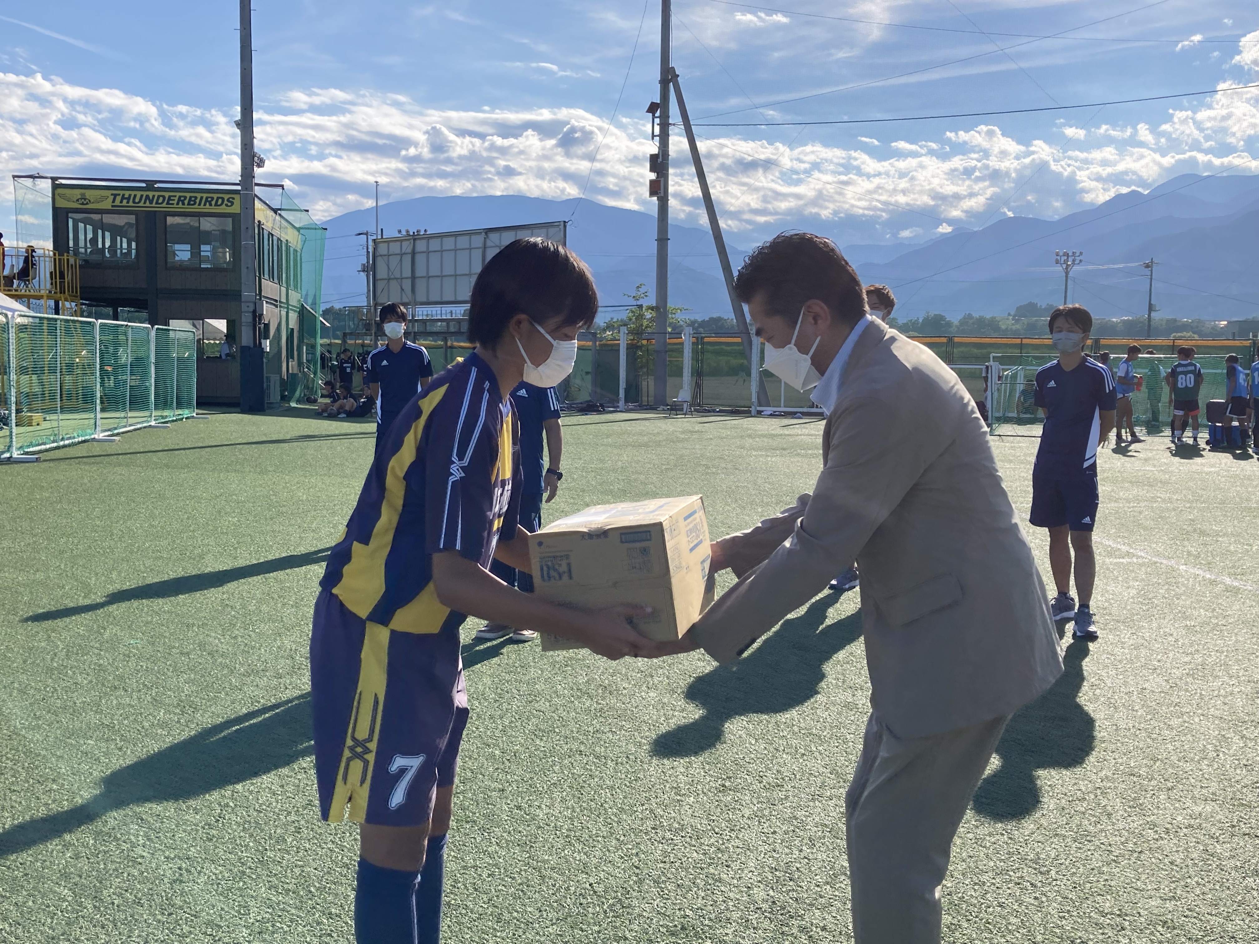 第31回関東高等学校女子サッカー選手権大会山梨県予選へ飲料提供しました Light You Up アクション ダイハツ工業株式会社