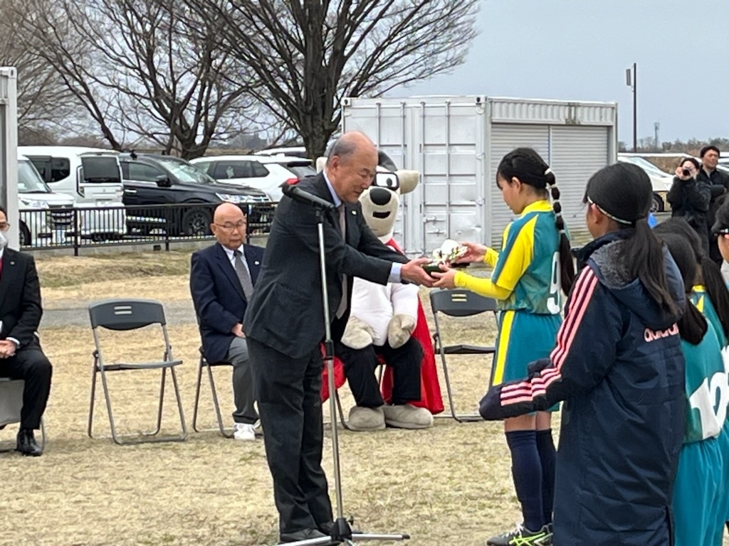 優勝の西濃女子Reviale