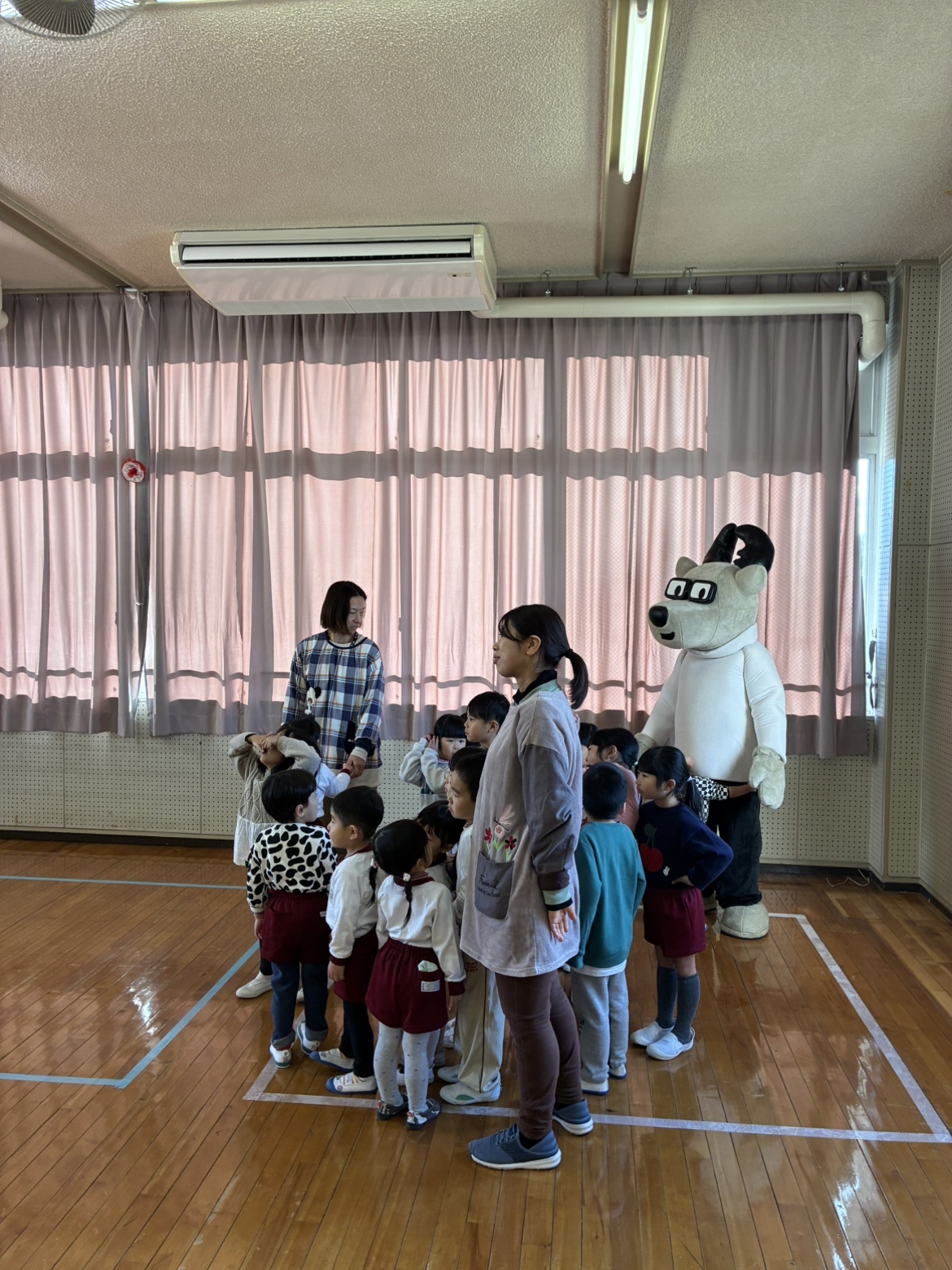 渡れたら、カクシカ君と待ちます。