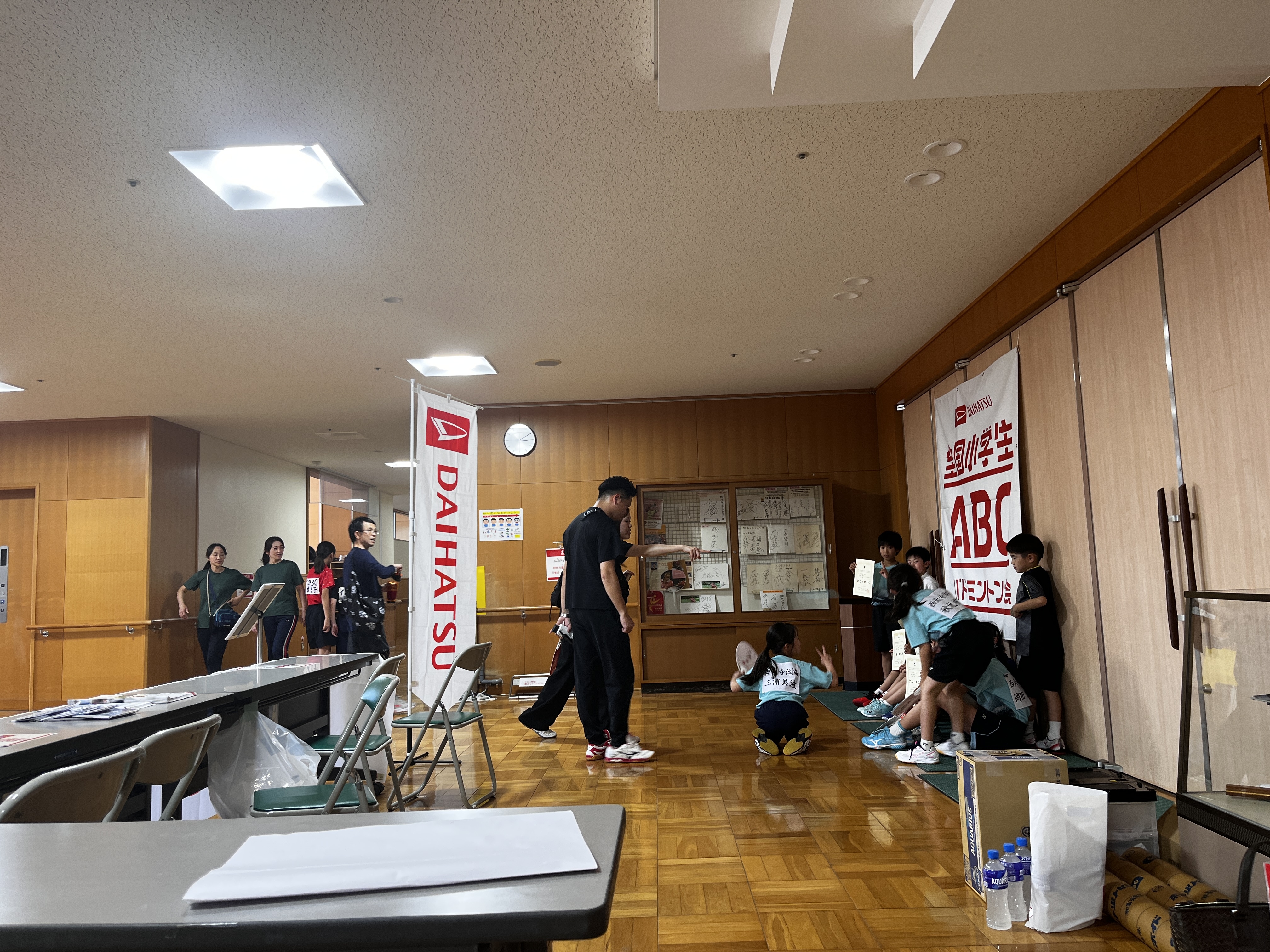 チーム皆で。あれ?一人足りないぞ!