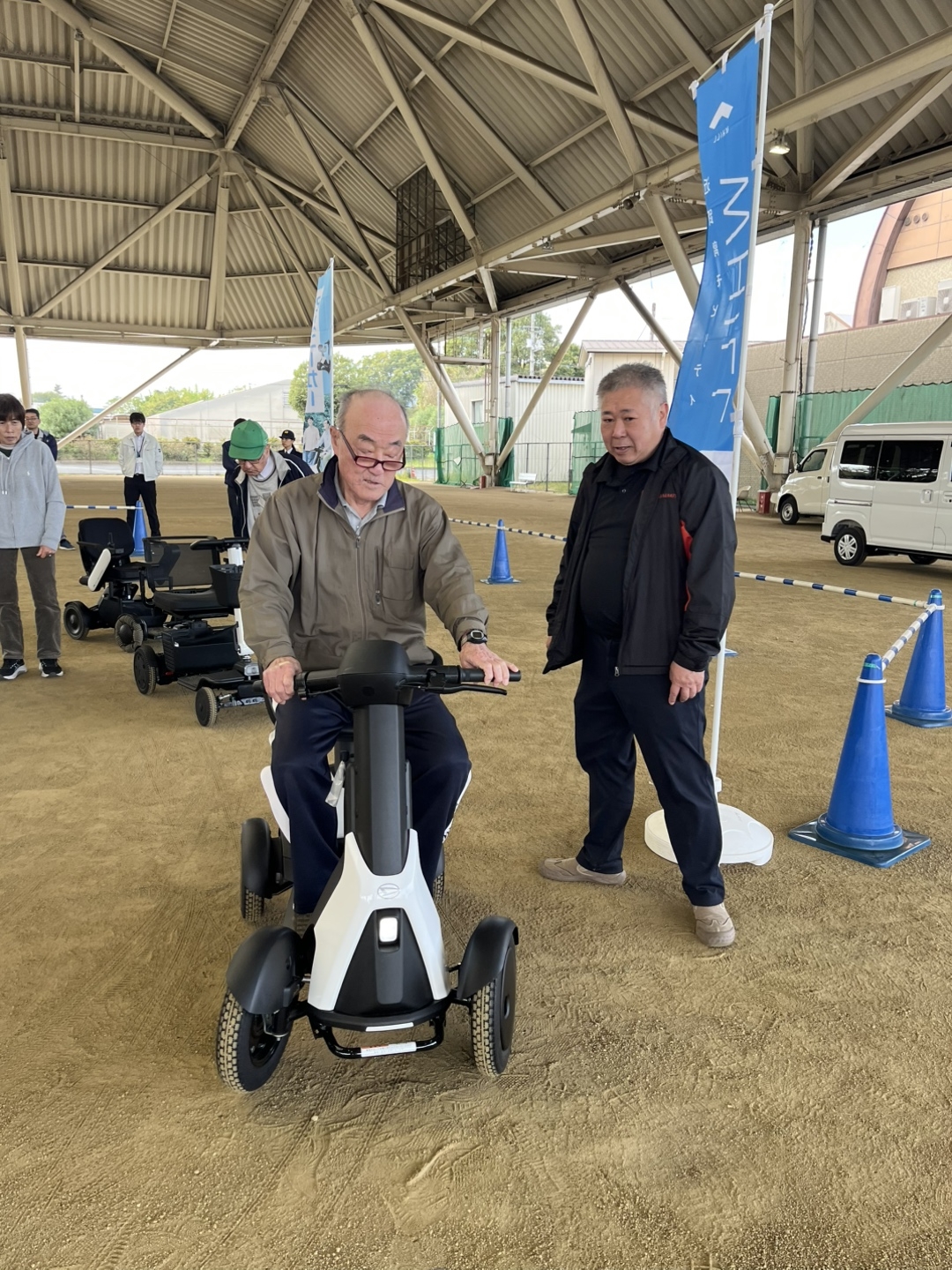 e-SNEAKERも操作は簡単です