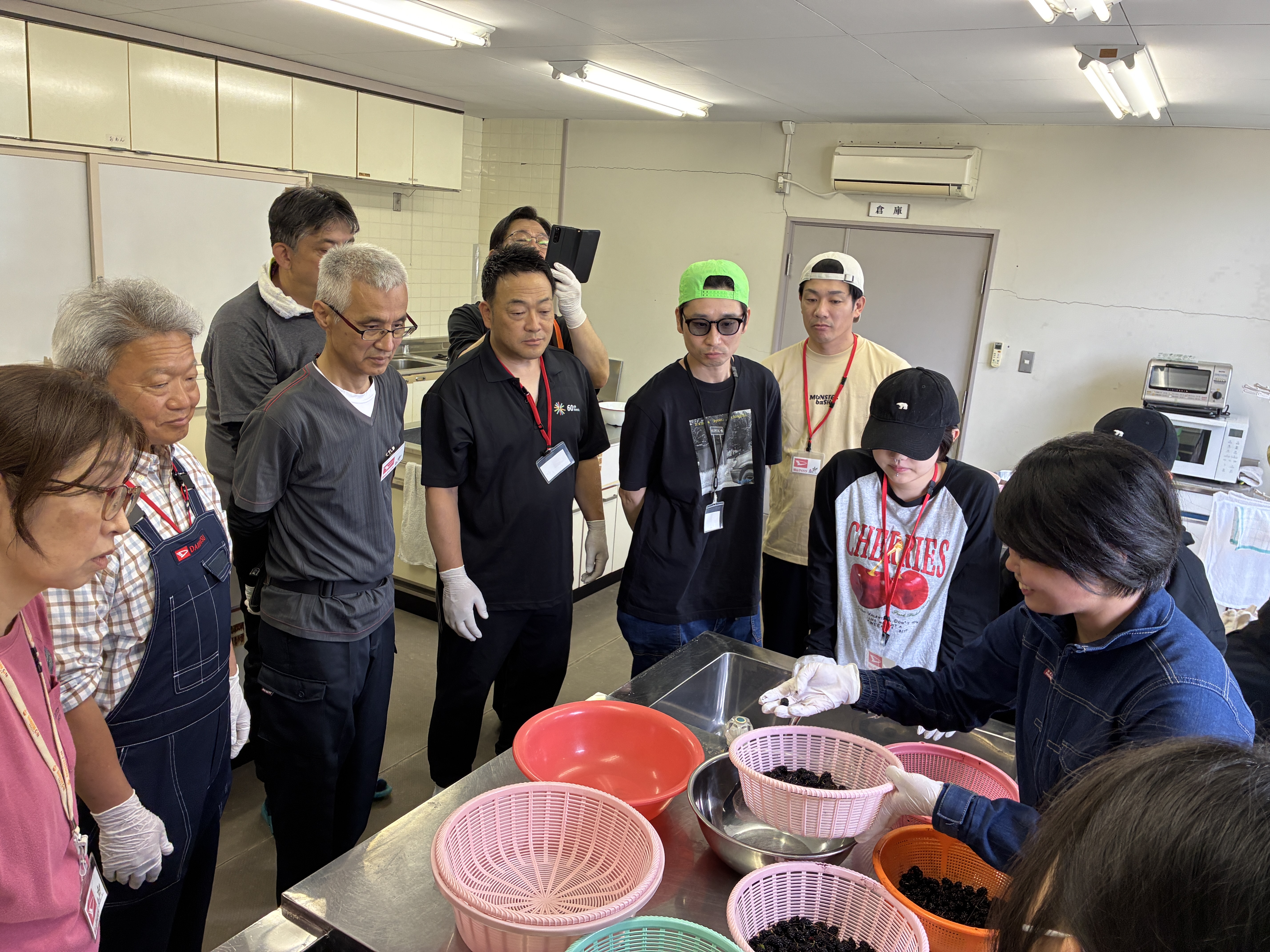 「カクシカかき氷班」は洗浄から