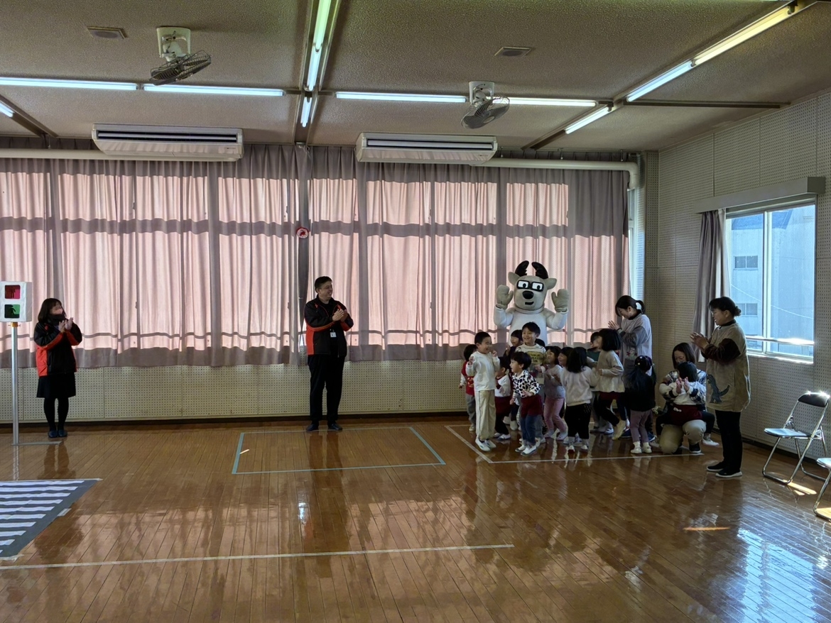 ３問目はみんな右（B）に集まったよ