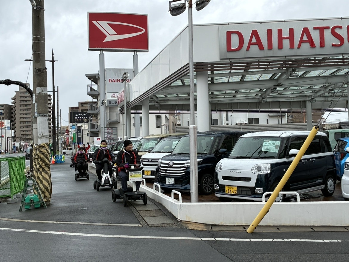 無事野田店に到着。予備バッテリーを入替、リスタートです！