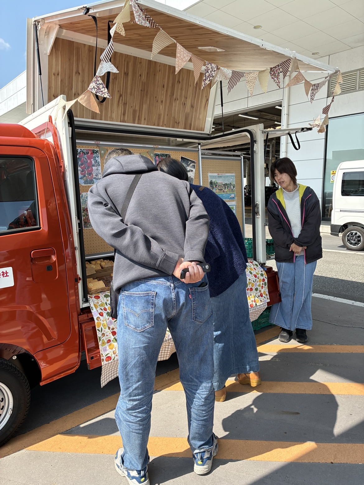 お店で用事を済ませた後、お帰りの際に寄ってくれました