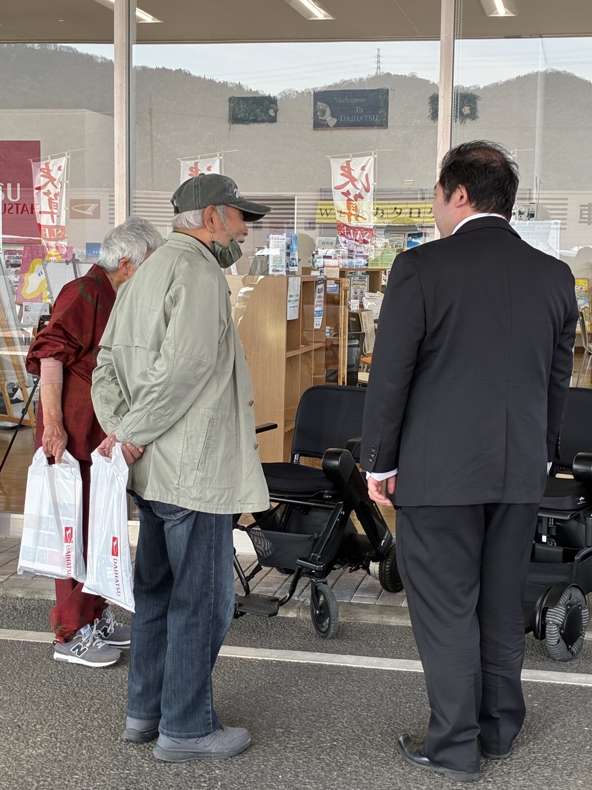 時間があるので世間話も盛り上がります