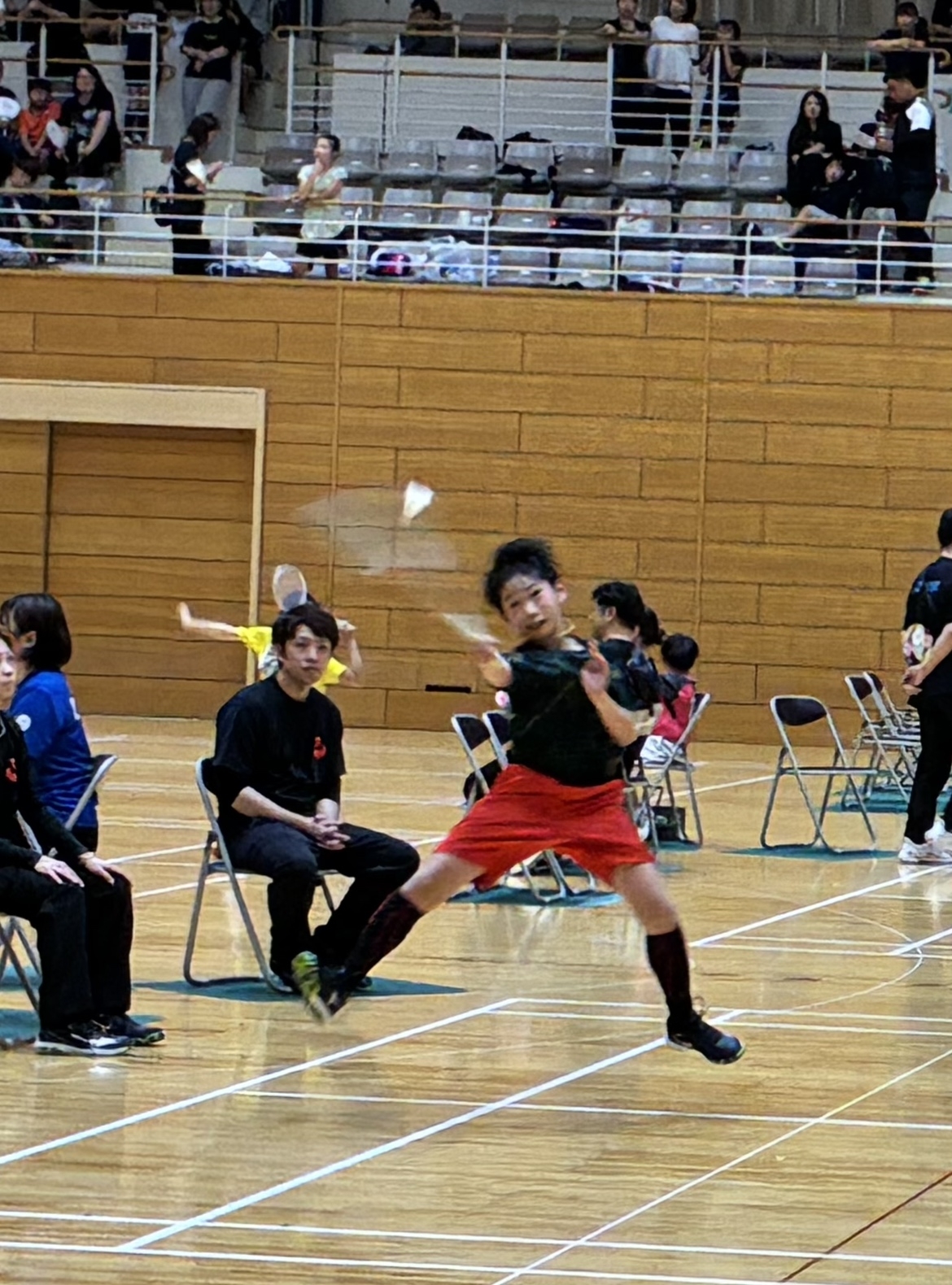 みんなの視線がシャトルに集まって。。。