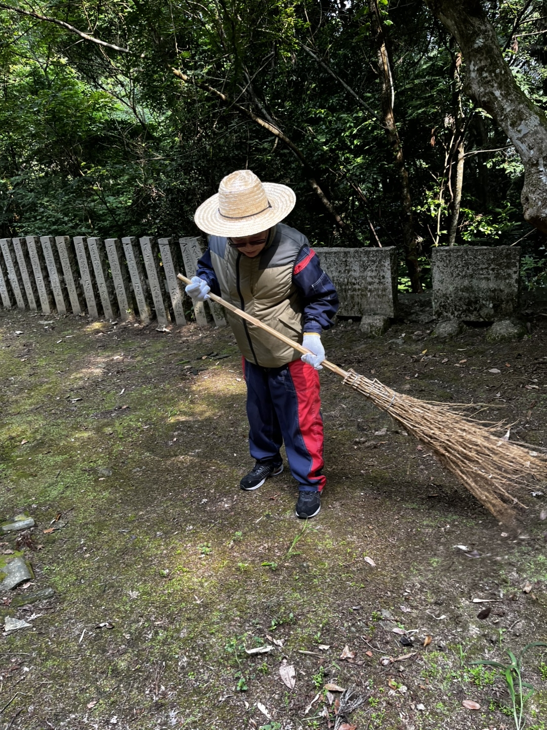 竹箒って少し扱いにくいですよね?