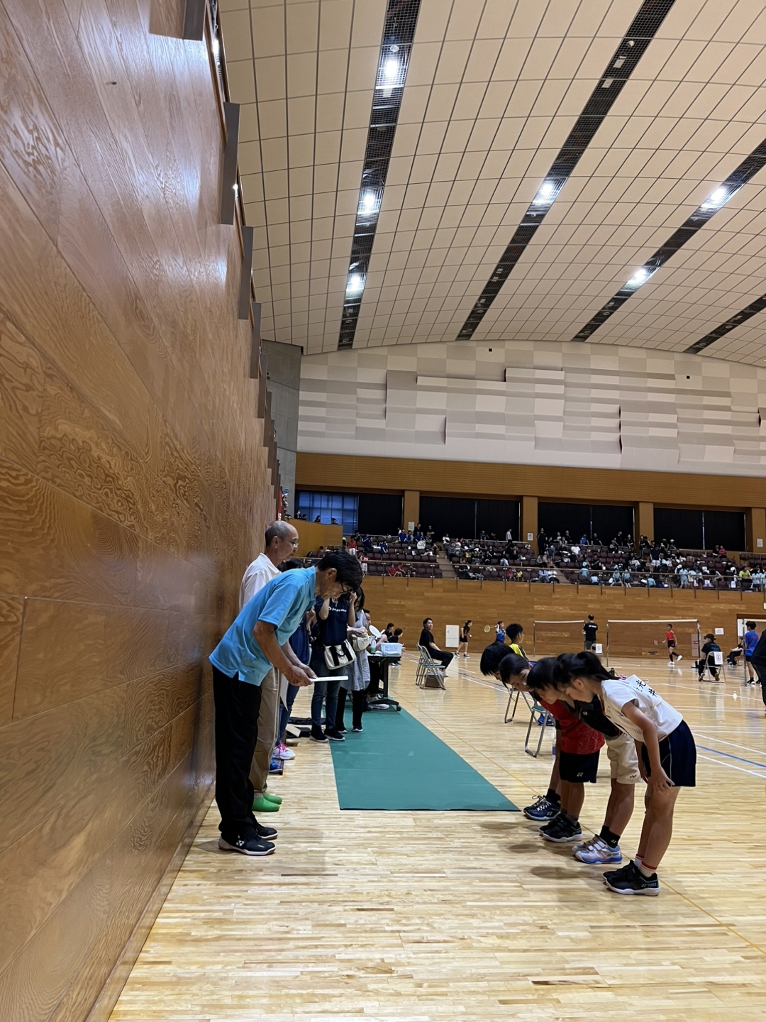 会場の隅で表彰式です