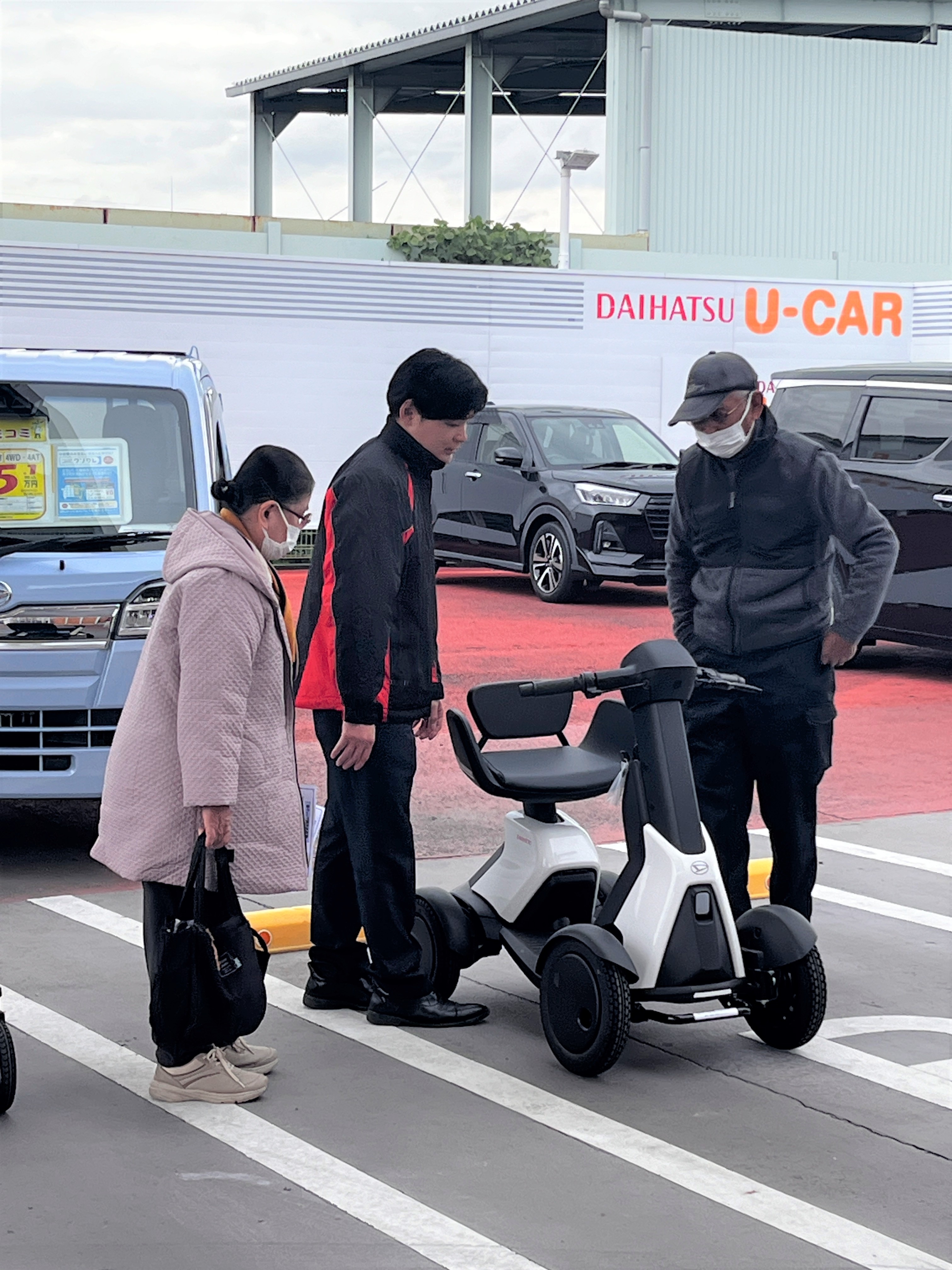 お母さんは遠慮されて乗って頂けませんでした…押しが弱かったか…