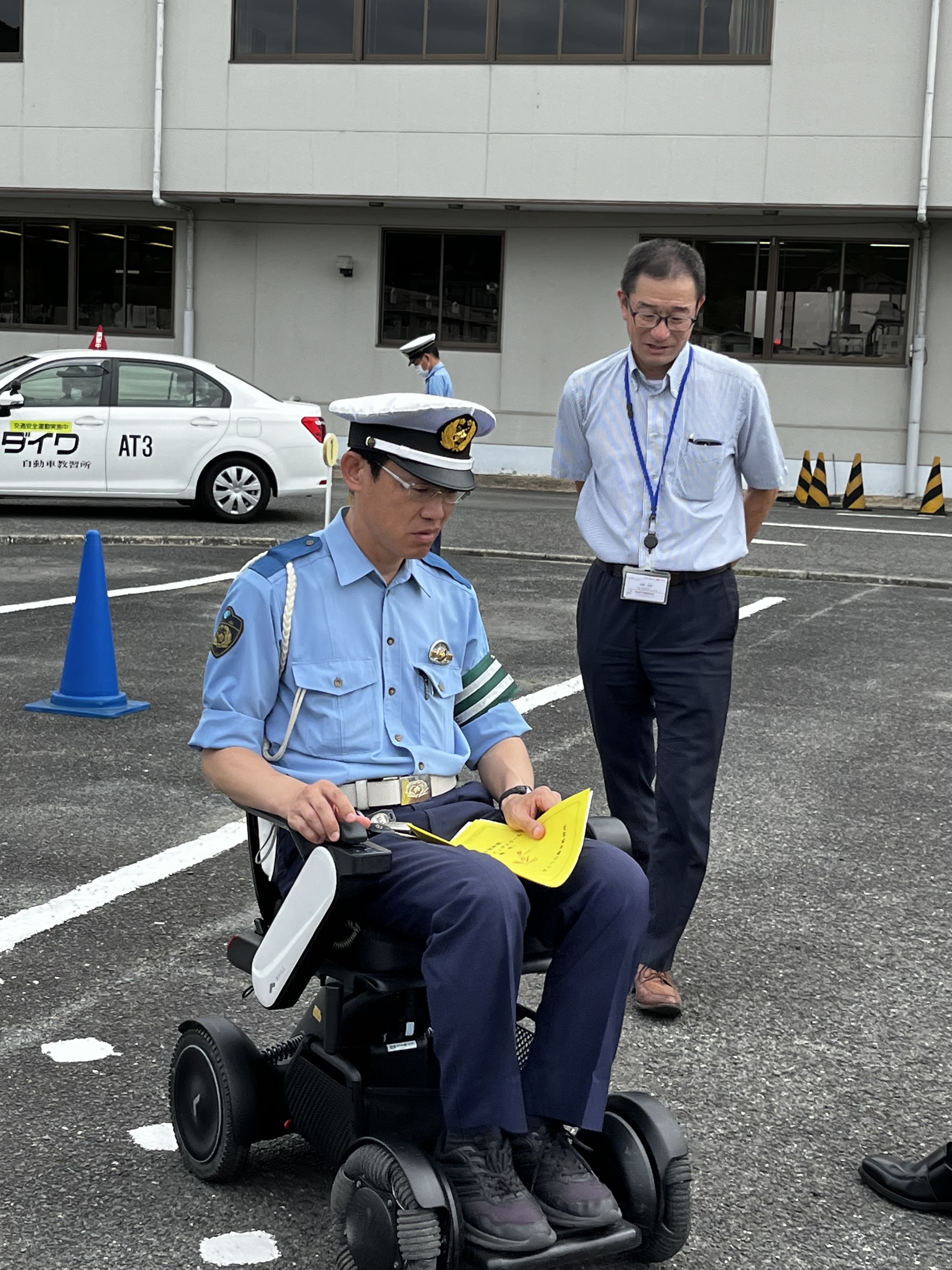 勿論お巡りさんも試乗OKです!